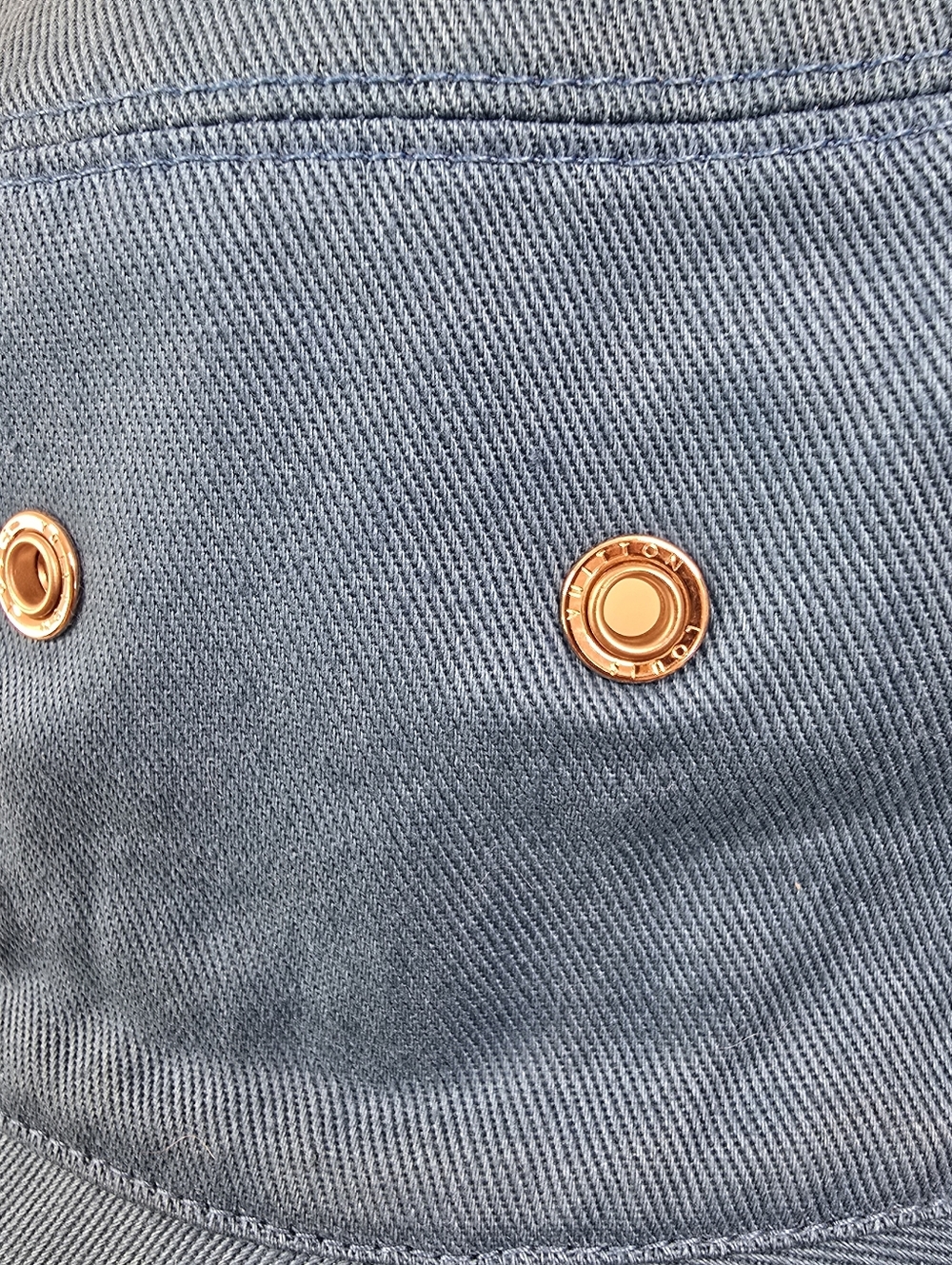 Louis Vuitton Monogram Bucket Hat - Reversible - Picture 7 of 12